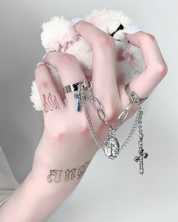 MULTIPLE SILVER RING